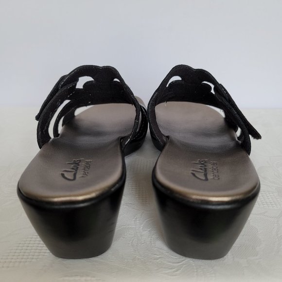 CLARKS Bendables Ella Art Leather Sandals- Black color- Women's Size 9.5M - Picture 12 of 13